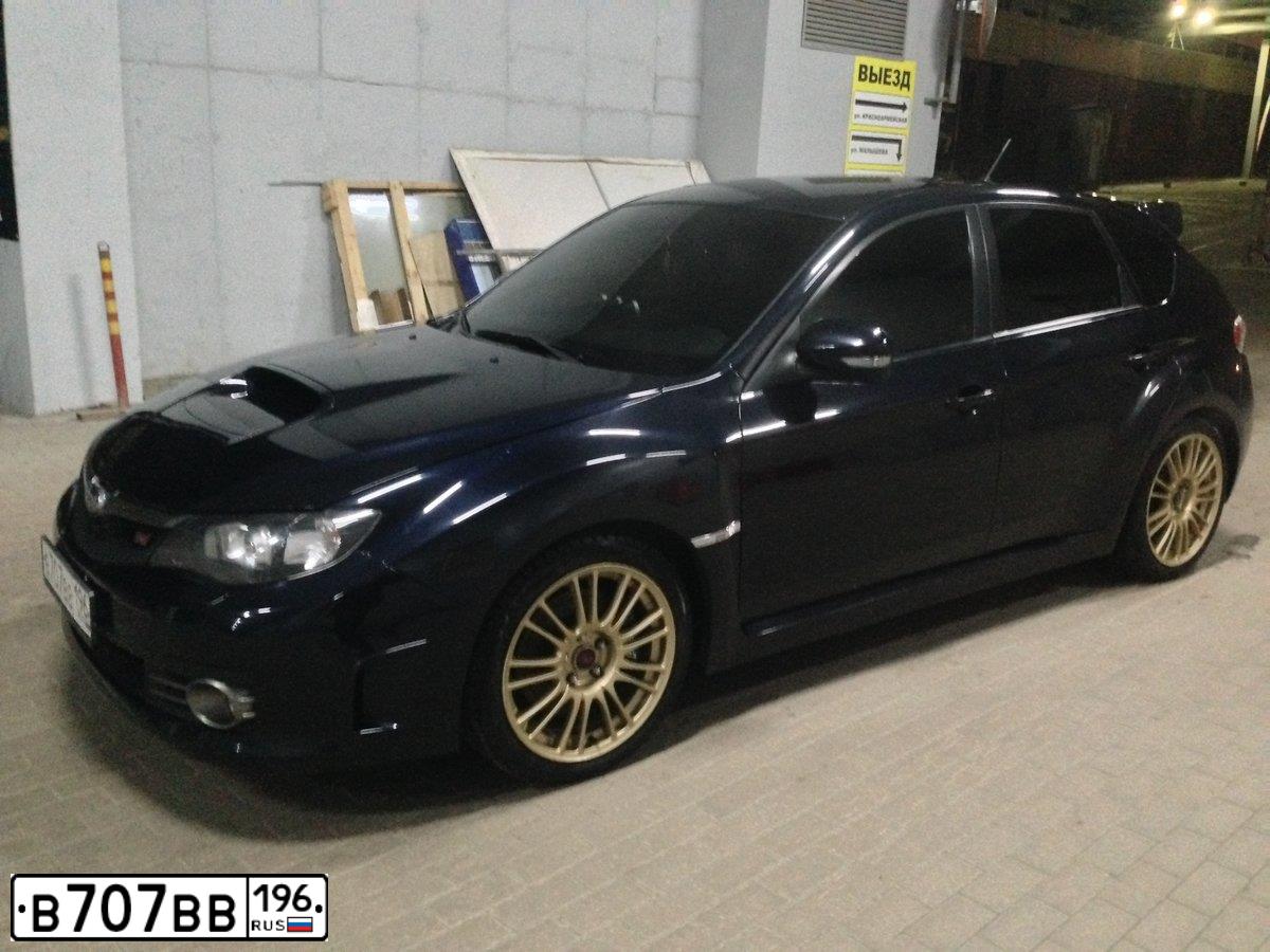 Фото автомобиля LANDROVER RANGE ROVER SPORT, 2010 — госномер К372РС196. Цвет: бронзовый