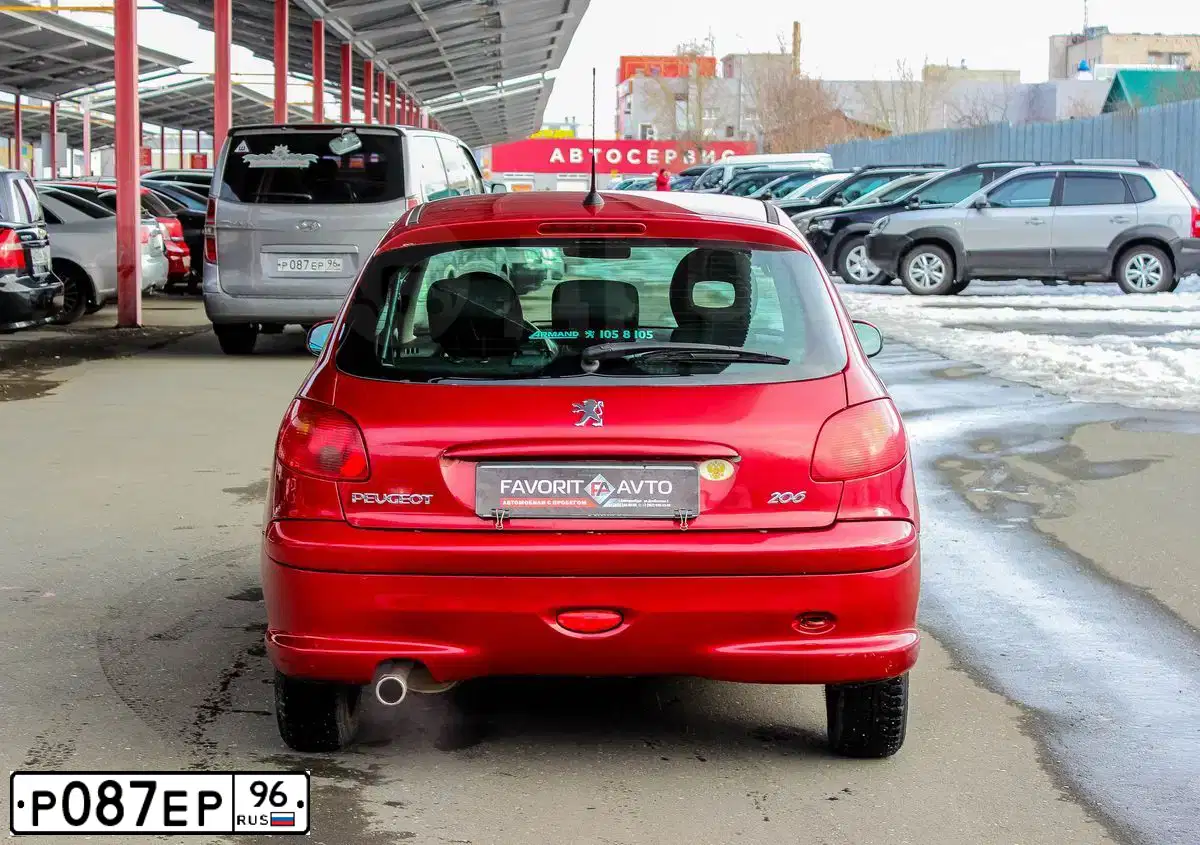 Фото автомобиля TAGAZ ACCENT, 2010 — госномер У771ЕУ96. Цвет: Красный