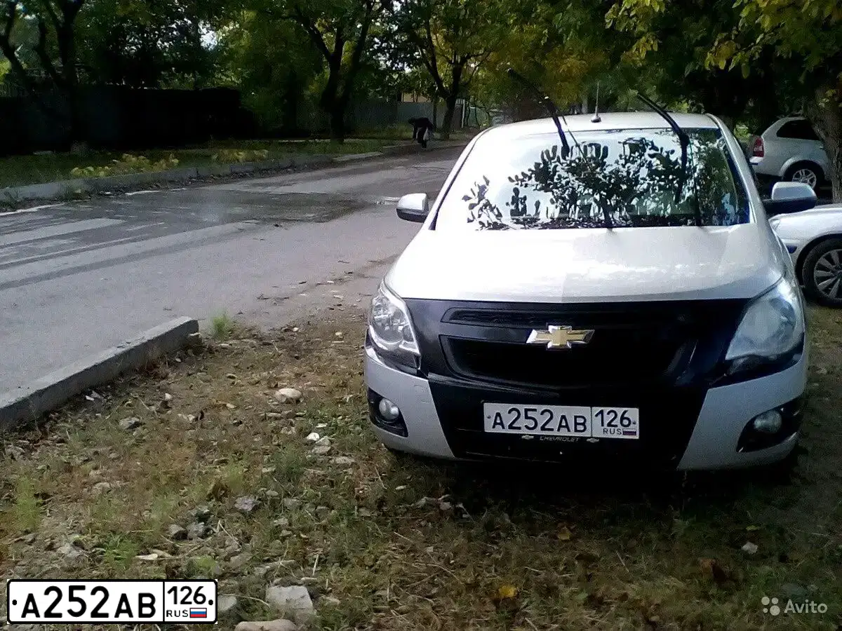 Фото автомобиля CHEVROLET COBALT, 2013 — госномер К796ВХ193. Цвет: СЕРЕБРИСТЫЙ