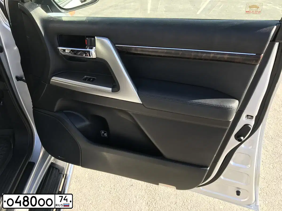 Фото автомобиля NISSAN QASHQAI, 2011 — госномер О480ОО74. Цвет: СЕРЫЙ