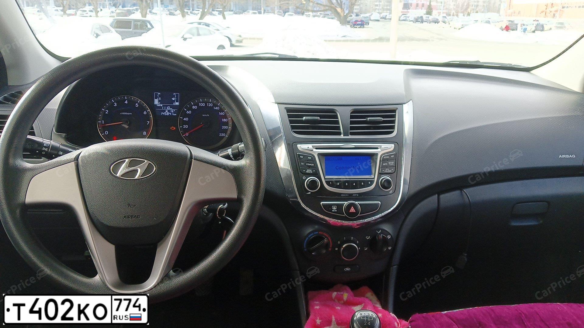 Фото автомобиля HYUNDAI SOLARIS, 2014 — госномер Р800ЕХ774. Цвет: Белый