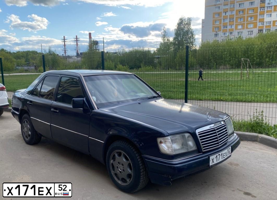 Фото автомобиля MERCEDES E-KLASSE, 2003 — госномер М088НЕ152. Цвет: ФИОЛЕТОВЫЙ