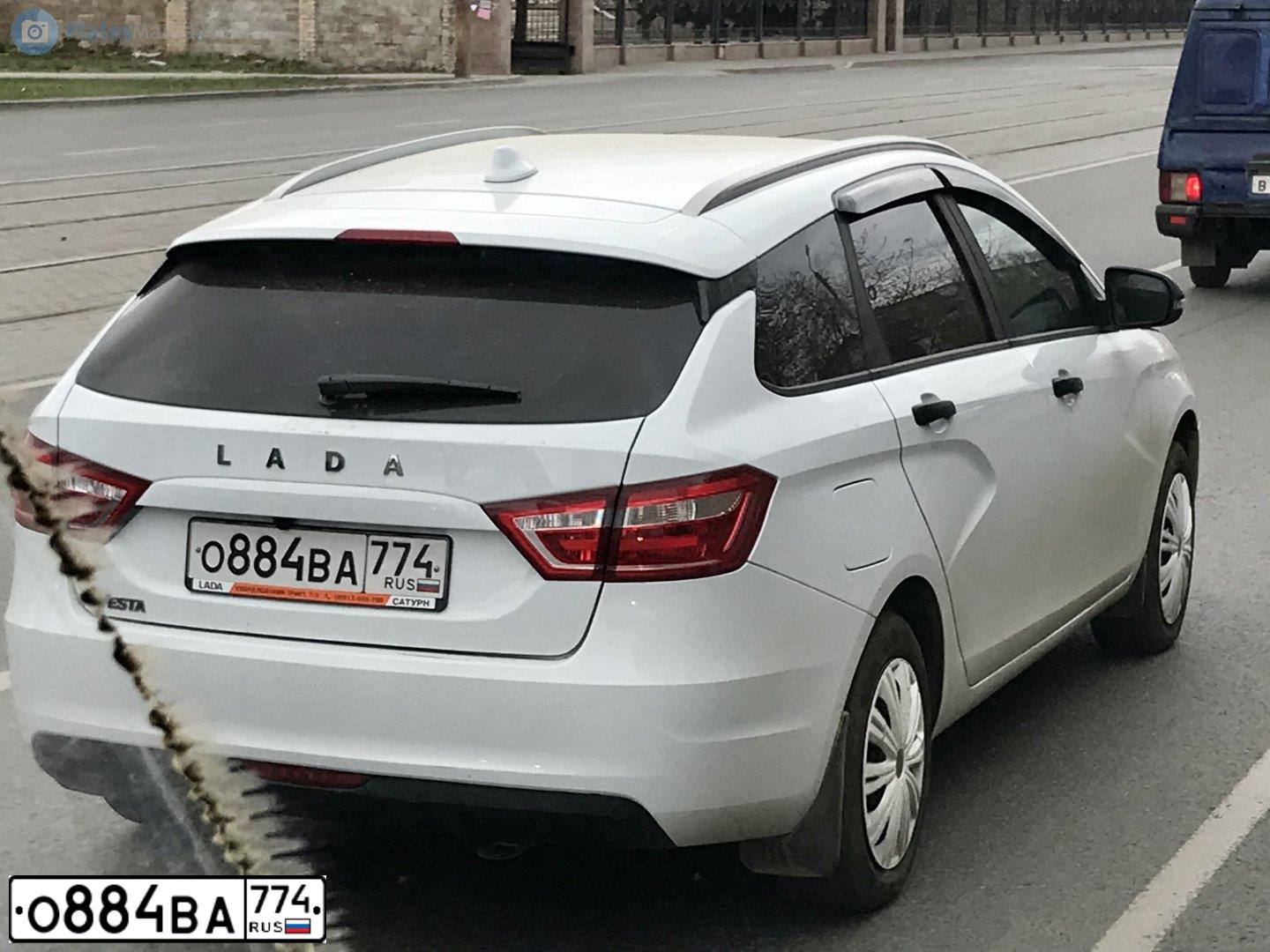 Фото автомобиля LADA VESTA, 2020 — госномер О884ВА774. Цвет: Белый