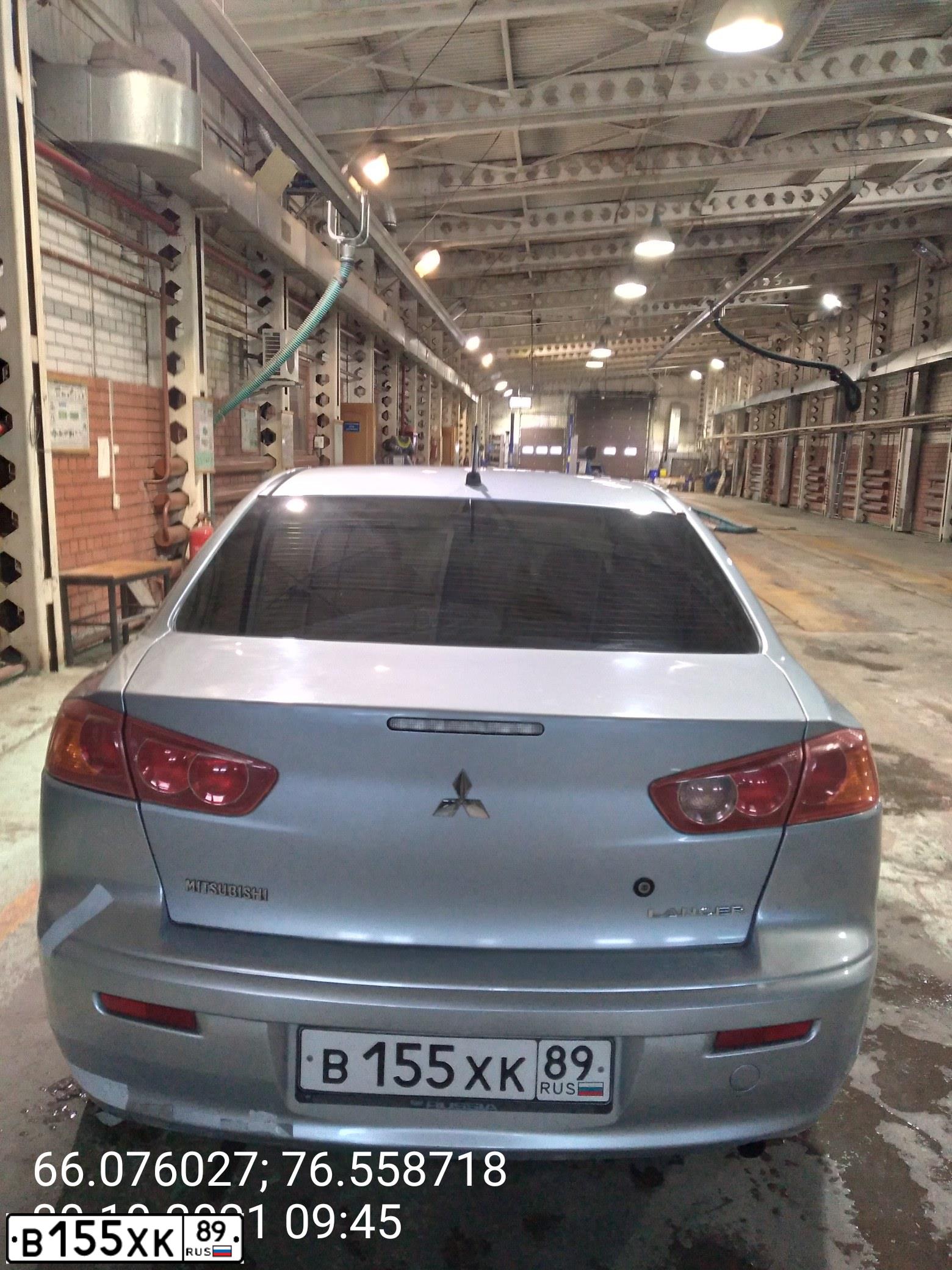 Фото автомобиля MITSUBISHI LANCER, 2008 — госномер Е144ВС89. Цвет: СЕРЕБРИСТЫЙ