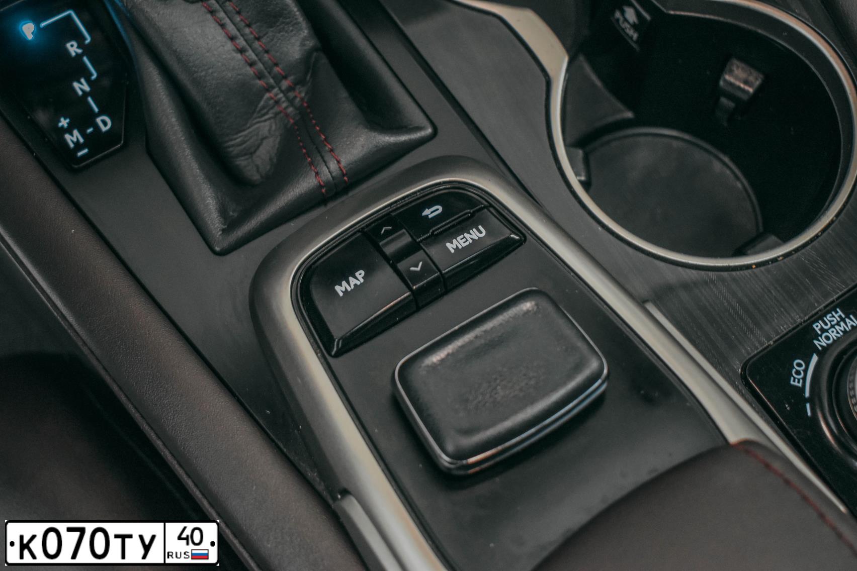 Фото автомобиля LEXUS RX, 2018 — госномер О040АХ40. Цвет: Белый