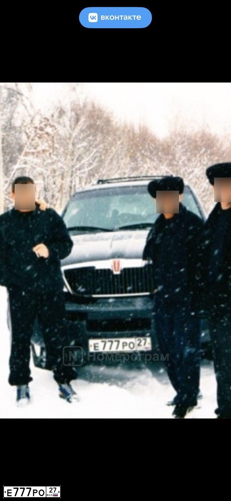 Фото автомобиля LINCOLN ЛИНКОЛЬНNАVIGАТОR, 1998 — госномер Е777РО27. Цвет: ЧЕРНЫЙ