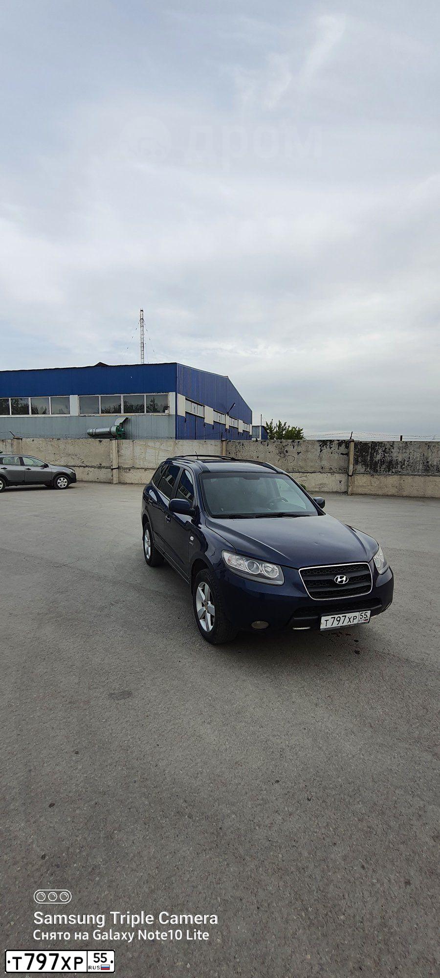 Фото автомобиля HYUNDAI SANTA FE, 2007 — госномер Е555УА72. Цвет: СИНИЙ