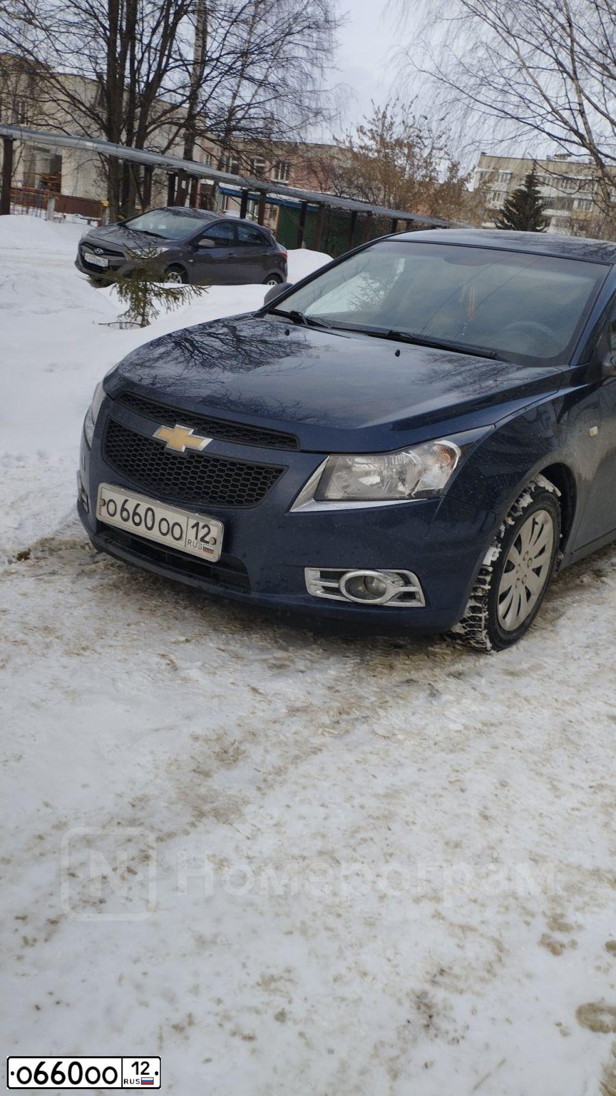 Фото автомобиля CHEVROLET CRUZE, 2011 — госномер О660ОО12. Цвет: СИНИЙ МЕТАЛЛИК