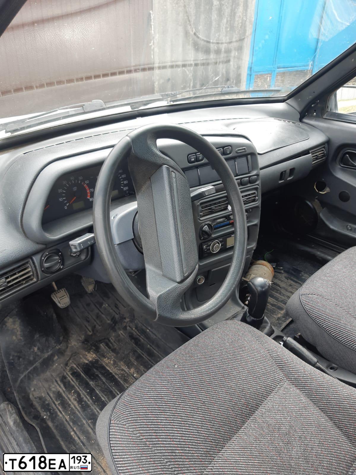 Фото автомобиля LADA 2115 SAMARA, 2002 — госномер М133ВХ180. Цвет: Светло-Серебристый металлик