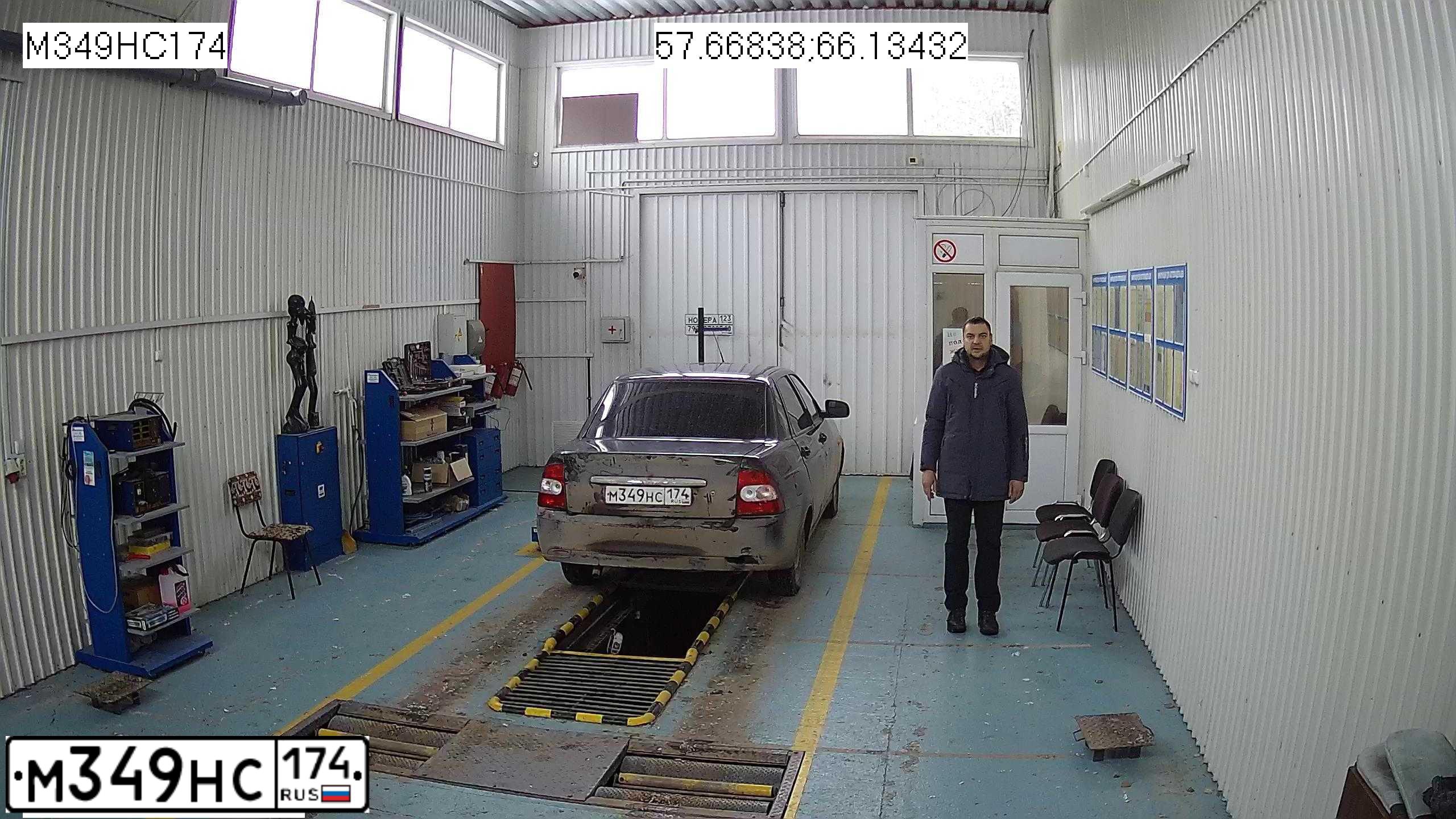 Фото автомобиля LADA 2170 PRIORA, 2007 — госномер Х799ОХ72. Цвет: ГРАФИТОВЫЙ МЕТАЛЛИК