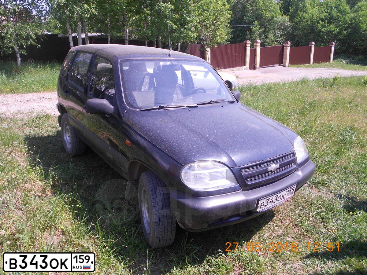 Фото автомобиля CHEVROLET NIVA, 2008 — госномер М959АА159. Цвет: ЧЕРНО-СИНИЙ МЕТАЛЛИК