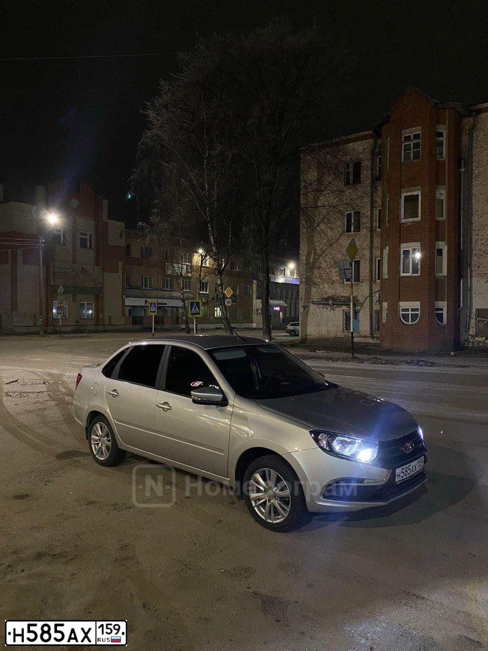 Фото автомобиля UAZ 3151 / HUNTER, 2006 — госномер Н585АХ159. Цвет: БЕЛЫЙ