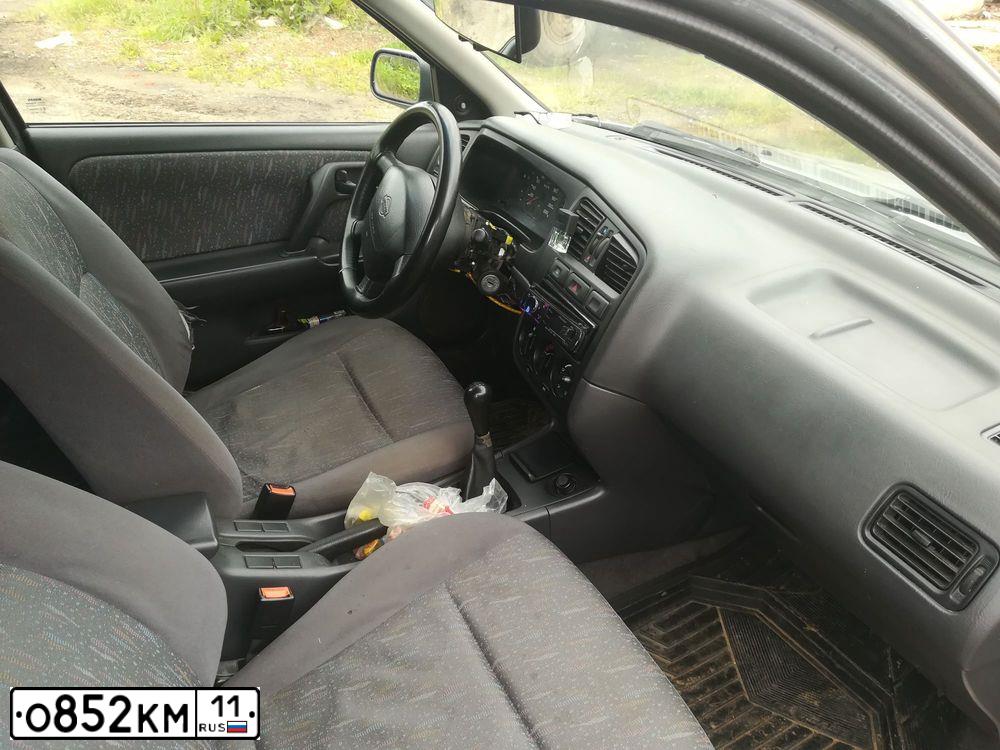 Фото автомобиля NISSAN PRIMERA, 1998 — госномер С323ХХ90. Цвет: БЕЛЫЙ СЕРЕБРИСТ