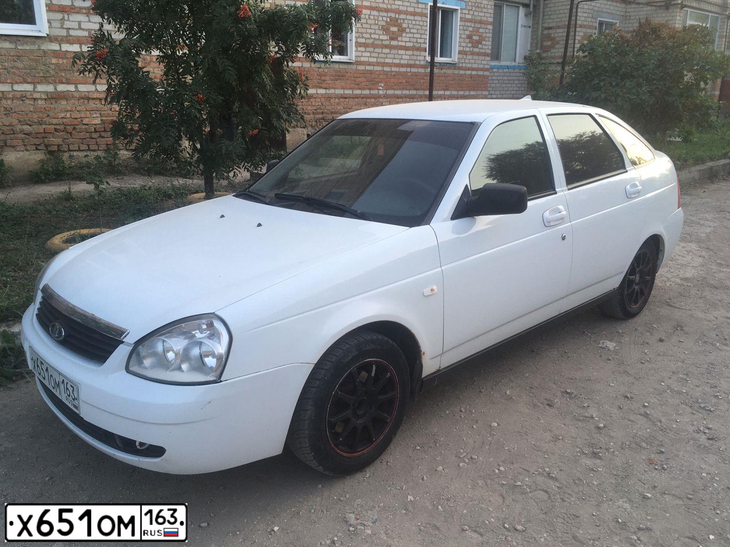 Фото автомобиля LADA 2172 PRIORA, 2009 — госномер О299АЕ134. Цвет: Белый