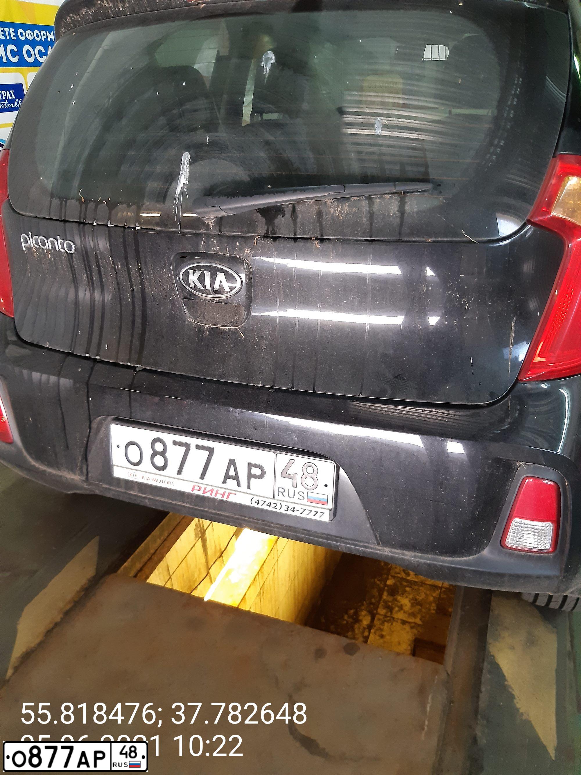 Фото автомобиля KIA PICANTO / MORNING, 2016 — госномер О877АР48. Цвет: ЧЕРНЫЙ