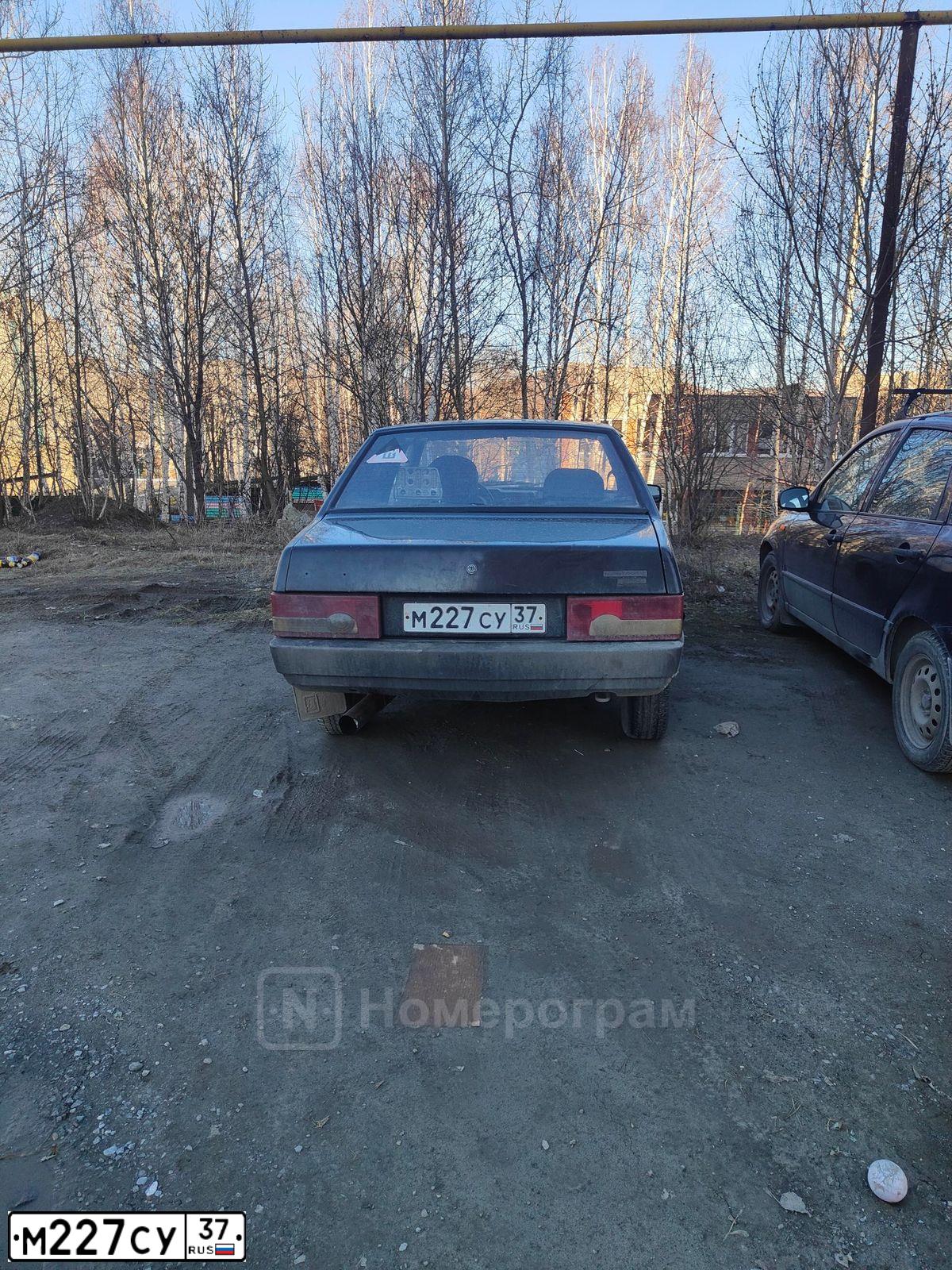 Фото автомобиля LADA 2109 SAMARA, 1999 — госномер М227СУ37. Цвет: ЧЕРНЫЙ
