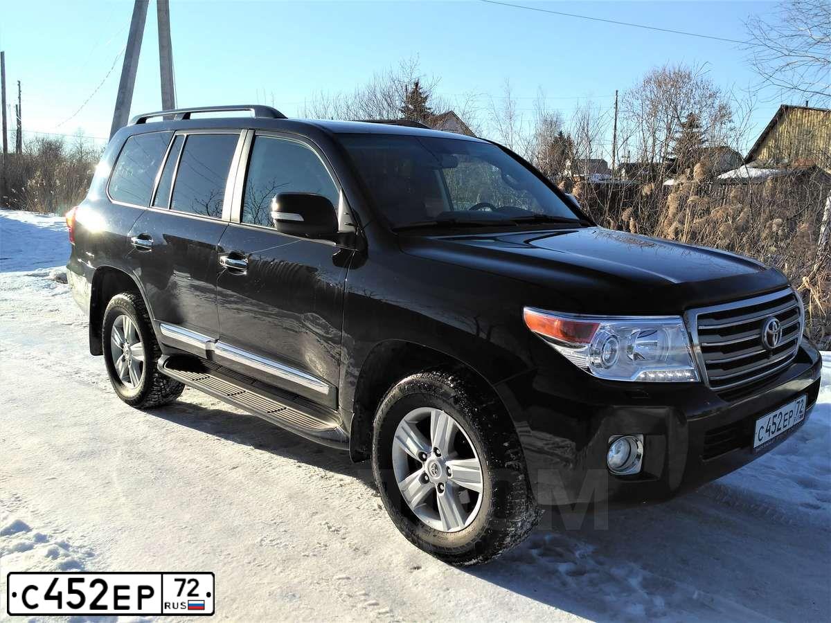Фото автомобиля TOYOTA LANDCRUISER 200, 2013 — госномер С452ЕР72. Цвет: ЧЕРНЫЙ