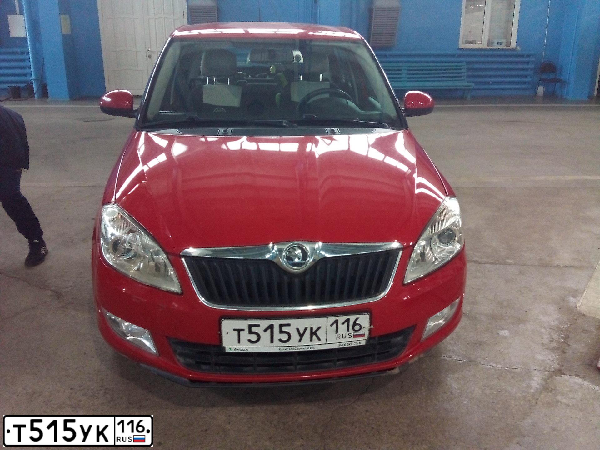 Фото автомобиля SKODA FABIA, 2014 — госномер Т515УК116. Цвет: КРАСНЫЙ