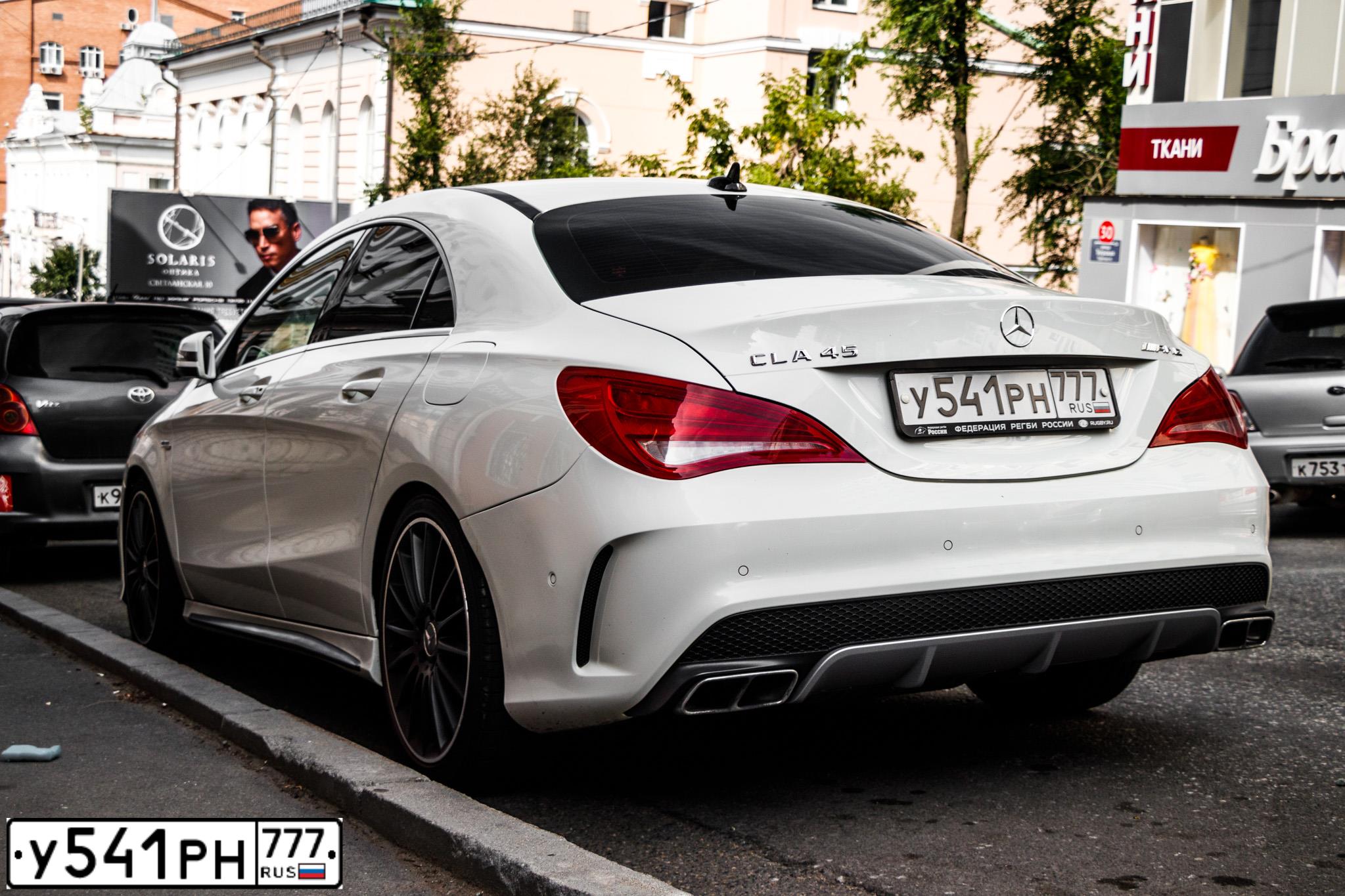 Фото автомобиля MERCEDES CLA-KLASSE, 2014 — госномер У541РН777. Цвет: Белый