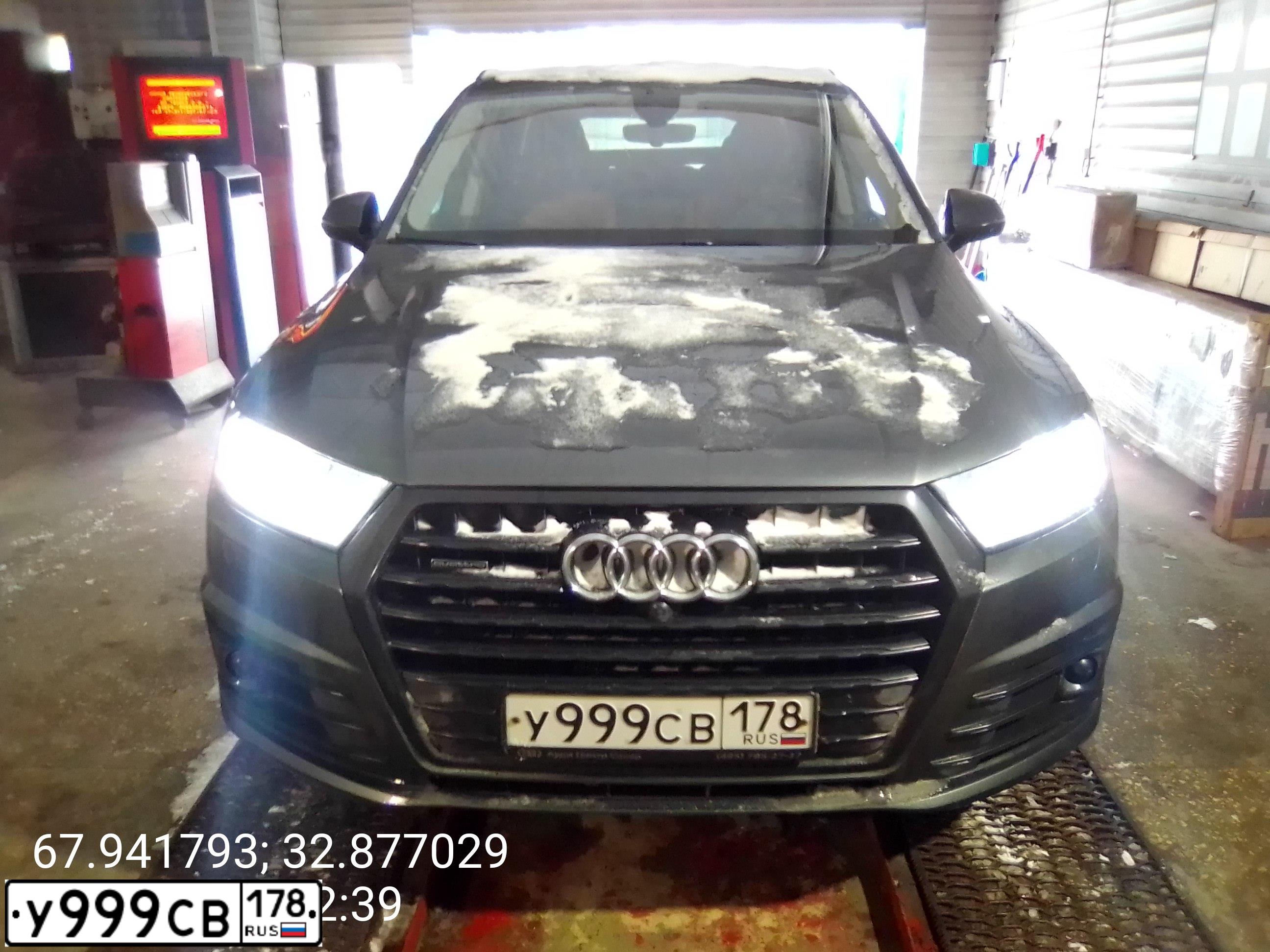 Фото автомобиля AUDI Q7, 2016 — госномер Т766СЕ198. Цвет: СЕРЫЙ