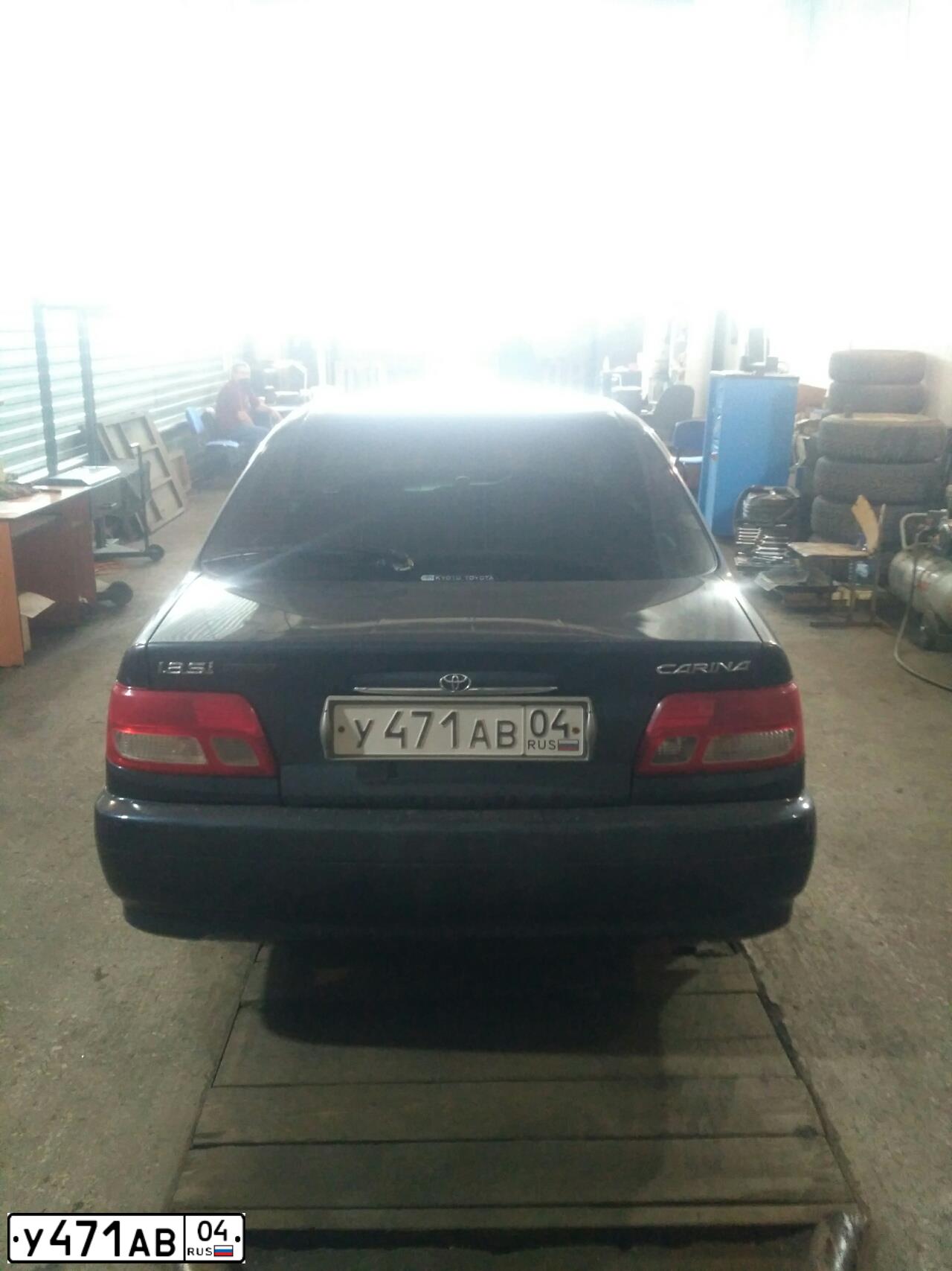 Фото автомобиля TOYOTA CARINA, 2000 — госномер Т321СВ154
