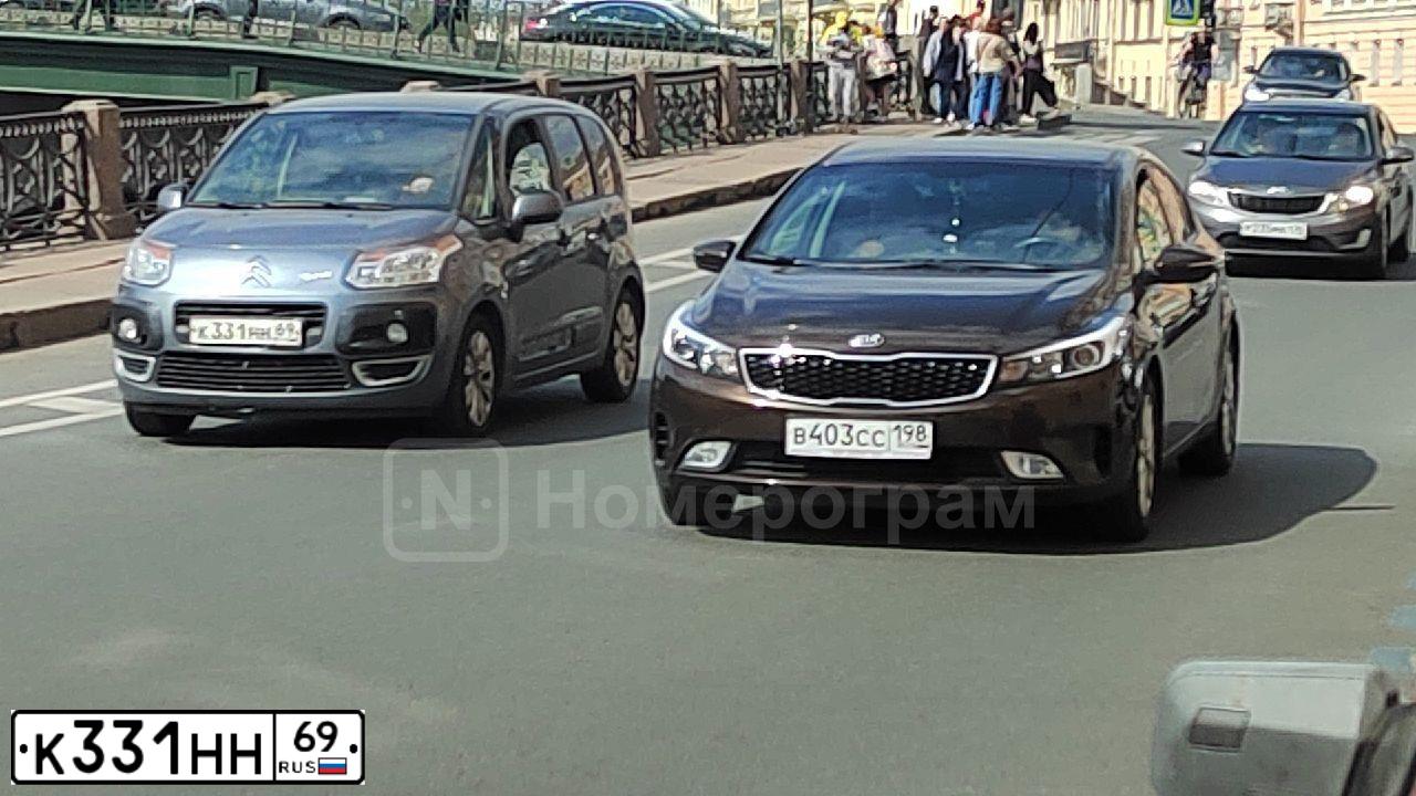 Фото автомобиля CITROEN C3 PICASSO, 2009 — госномер К331НН69. Цвет: СЕРЫЙ
