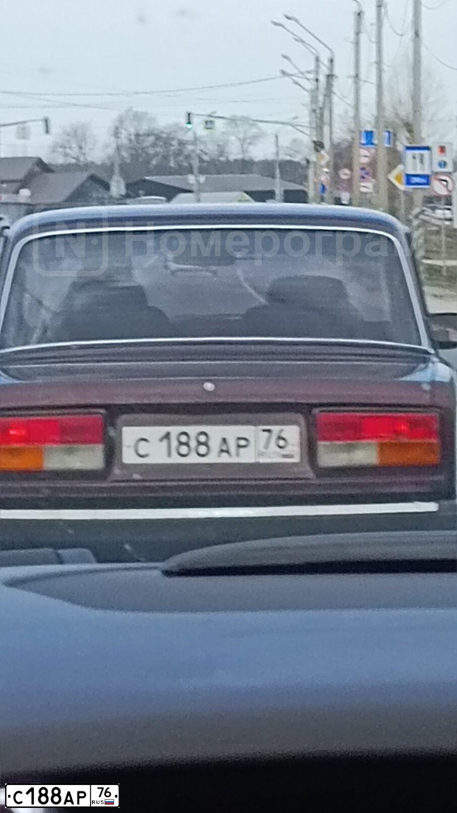 Фото автомобиля LADA 2107 LADA, 2006 — госномер У114ТЕ76. Цвет: КРАСНЫЙ