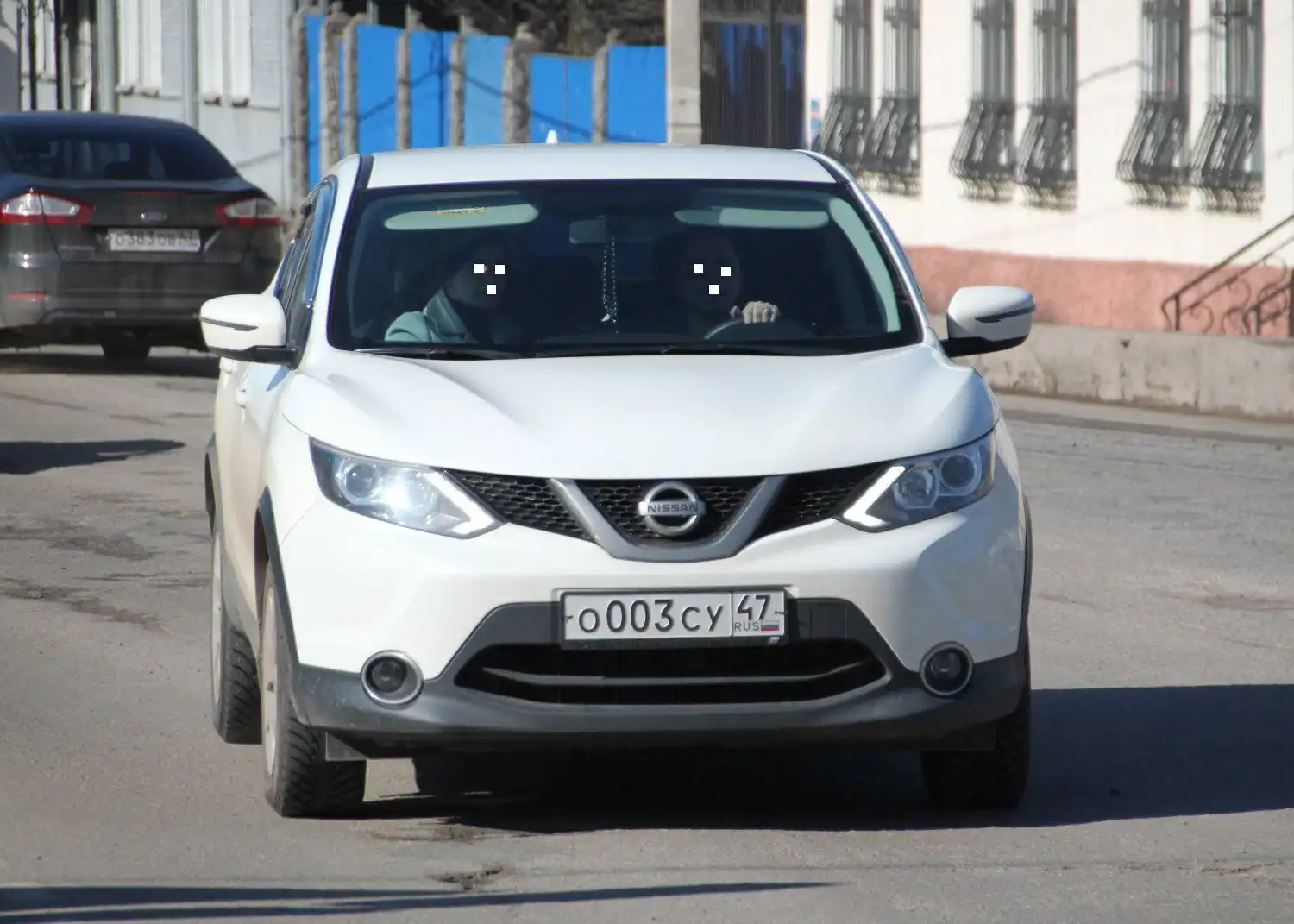 Фото автомобиля LADA 2172 PRIORA, 2010 — госномер К993ХВ35. Цвет: СВЕТЛО-СЕРЕБРИСТЫЙ МЕТАЛЛ