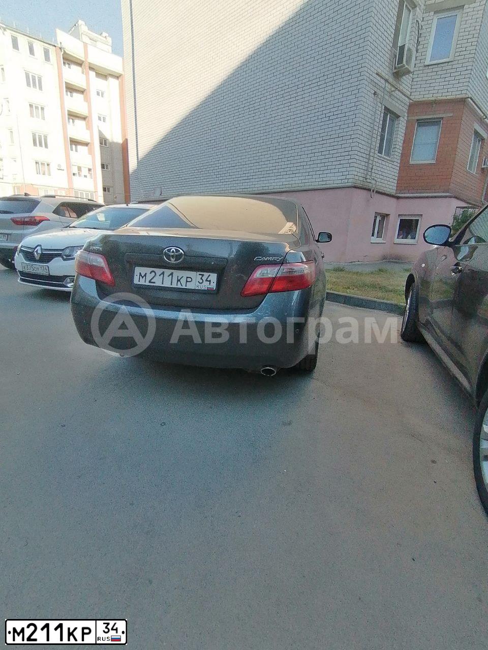 Фото автомобиля ТОЙОТА КАМРИ, 2008 — госномер В852МЕ01. Цвет: СЕРЫЙ