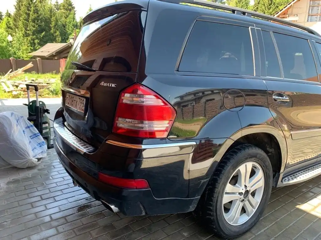 Фото автомобиля MERCEDES-BENZ GL-KLASSE/GLS, 2007 — госномер К180КР53. Цвет: ЧЕРНЫЙ