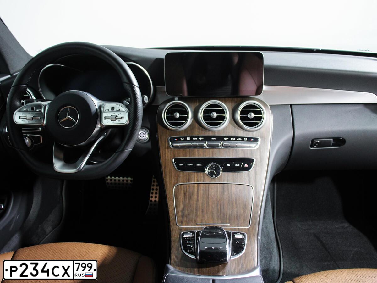 Фото автомобиля MERCEDES C-KLASSE, 2020 — госномер М442ОС797. Цвет: Белый