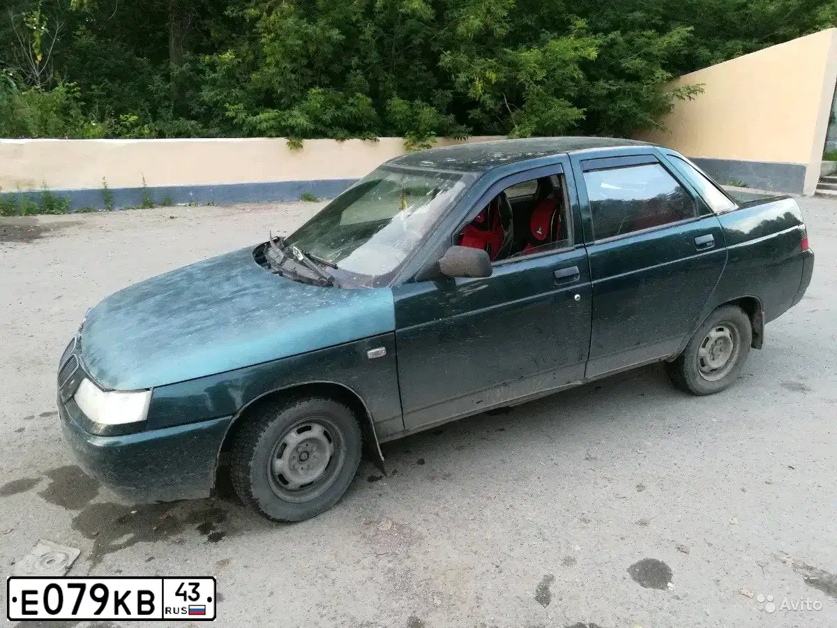 Фото автомобиля LADA 2110, 2002 — госномер Е418ВС11. Цвет: Темно-зеленый