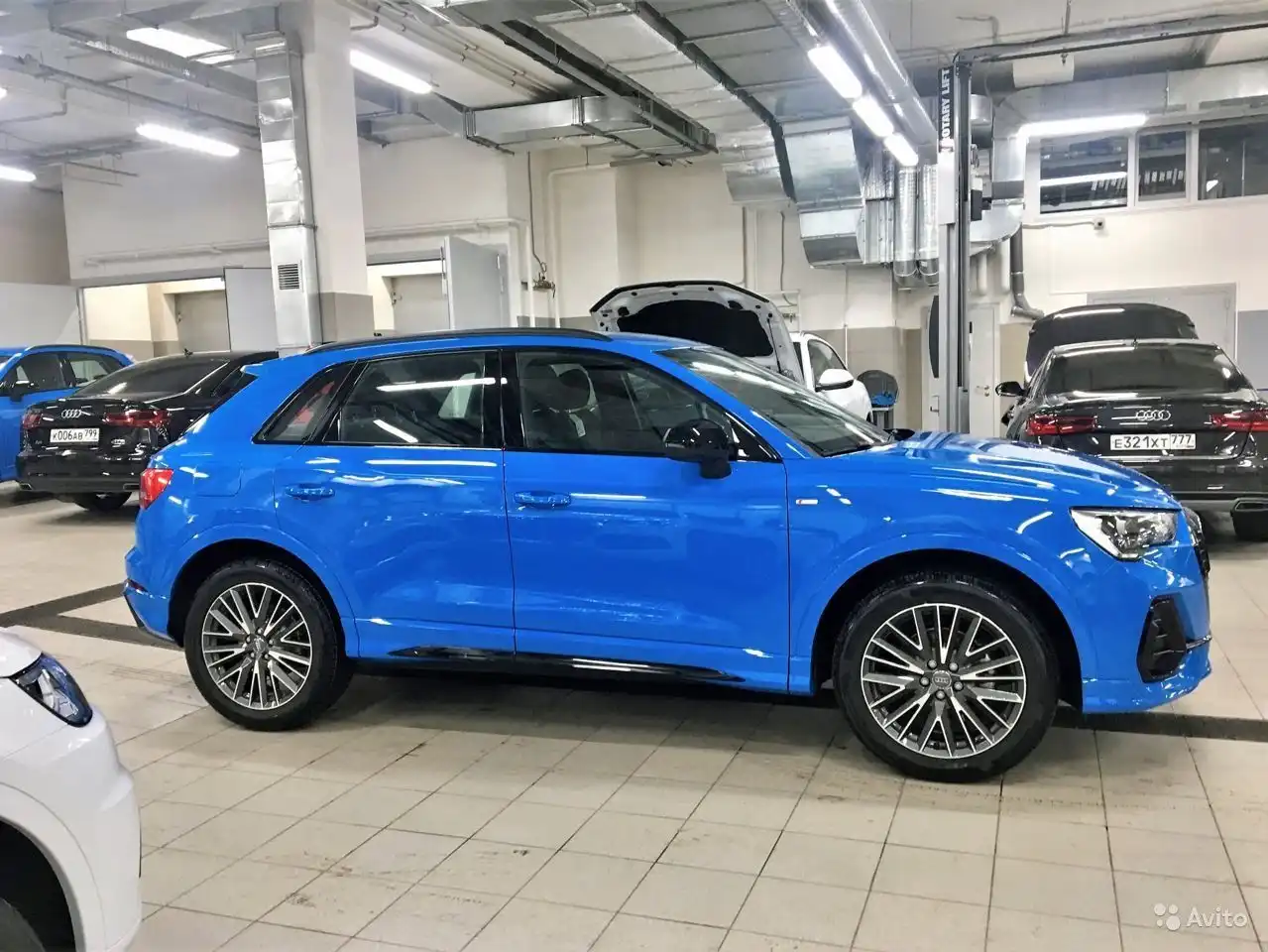 Фото автомобиля KIA RIO, 2017 — госномер М155МР132. Цвет: Белый