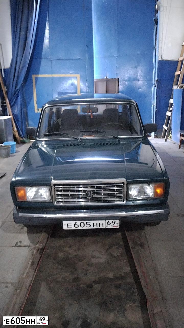 Фото автомобиля MITSUBISHI LANCER, 2005 — госномер М117ОО799. Цвет: СЕРЕБРИСТЫЙ