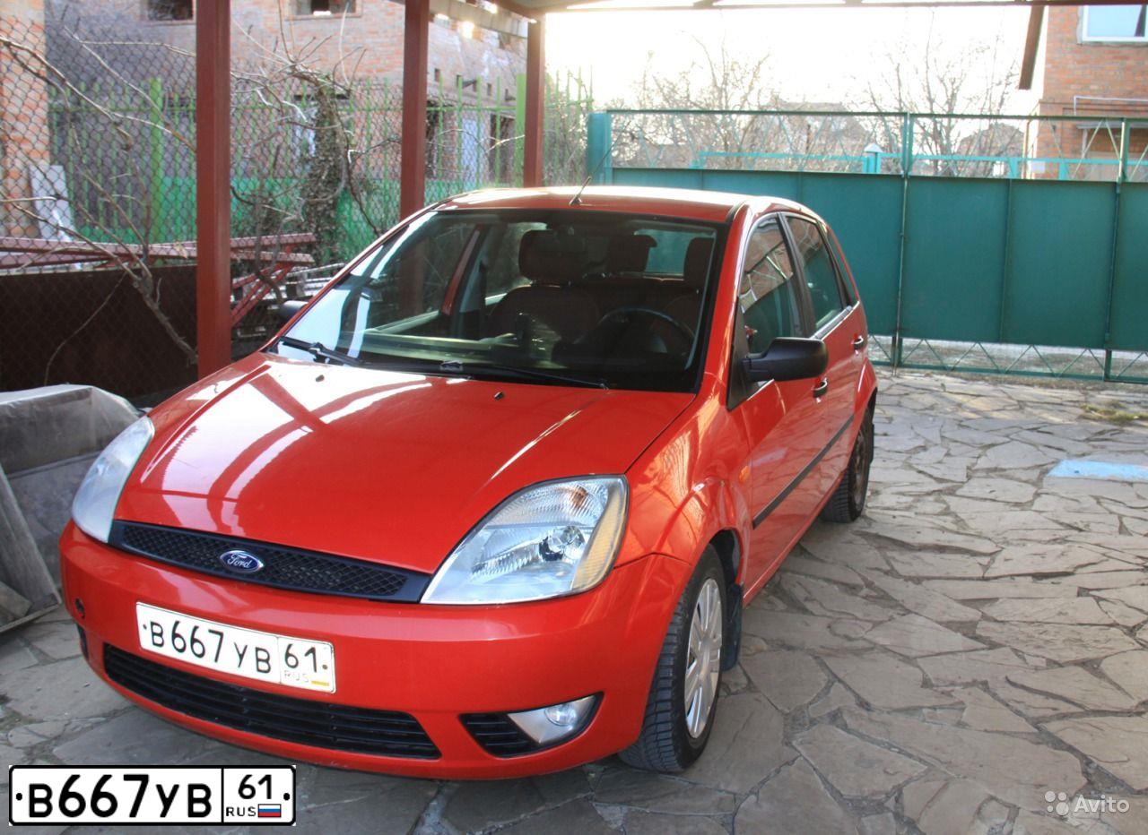 Фото автомобиля FORD FIESTA / ASPIRE, 2005 — госномер В667УВ61. Цвет: КРАСНЫЙ