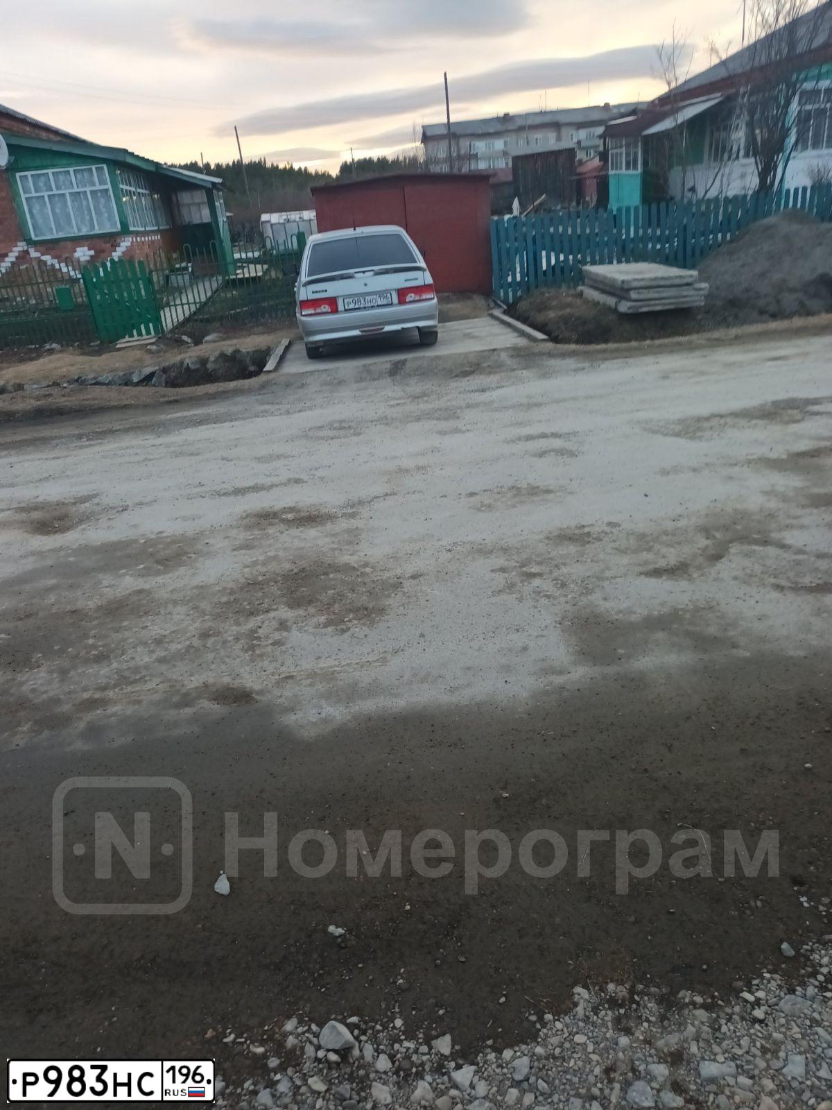 Фото автомобиля TAGAZ ACCENT, 2008 — госномер Р983НС196. Цвет: ЧЕРНЫЙ