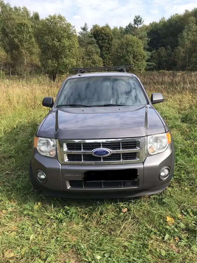 Фото автомобиля FORD ESCAPE, 2011 — госномер Е302СК790. Цвет: СЕРЫЙ