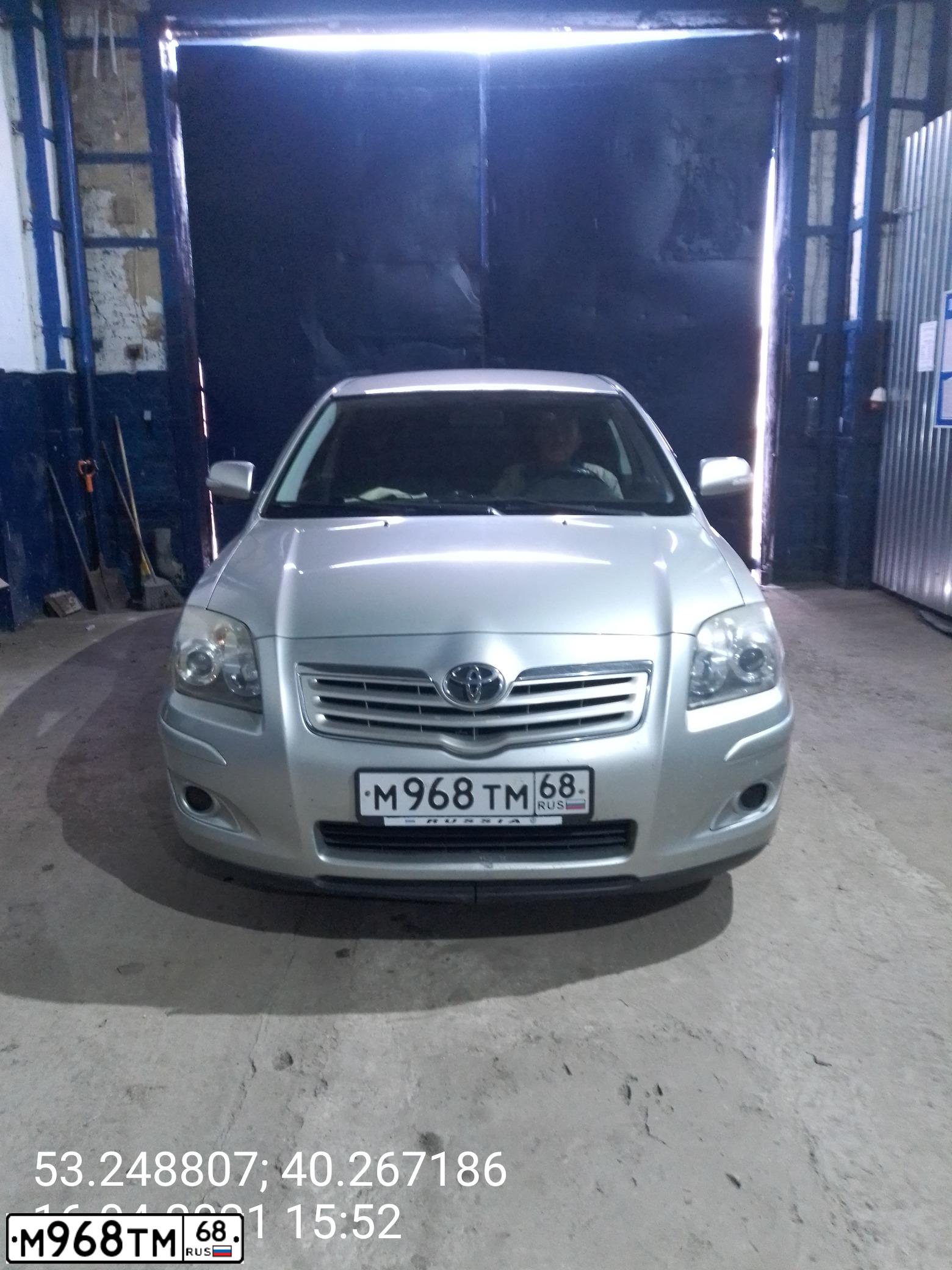 Фото автомобиля TOYOTA AVENSIS, 2008 — госномер С829ВВ68. Цвет: СЕРЕБРИСТЫЙ