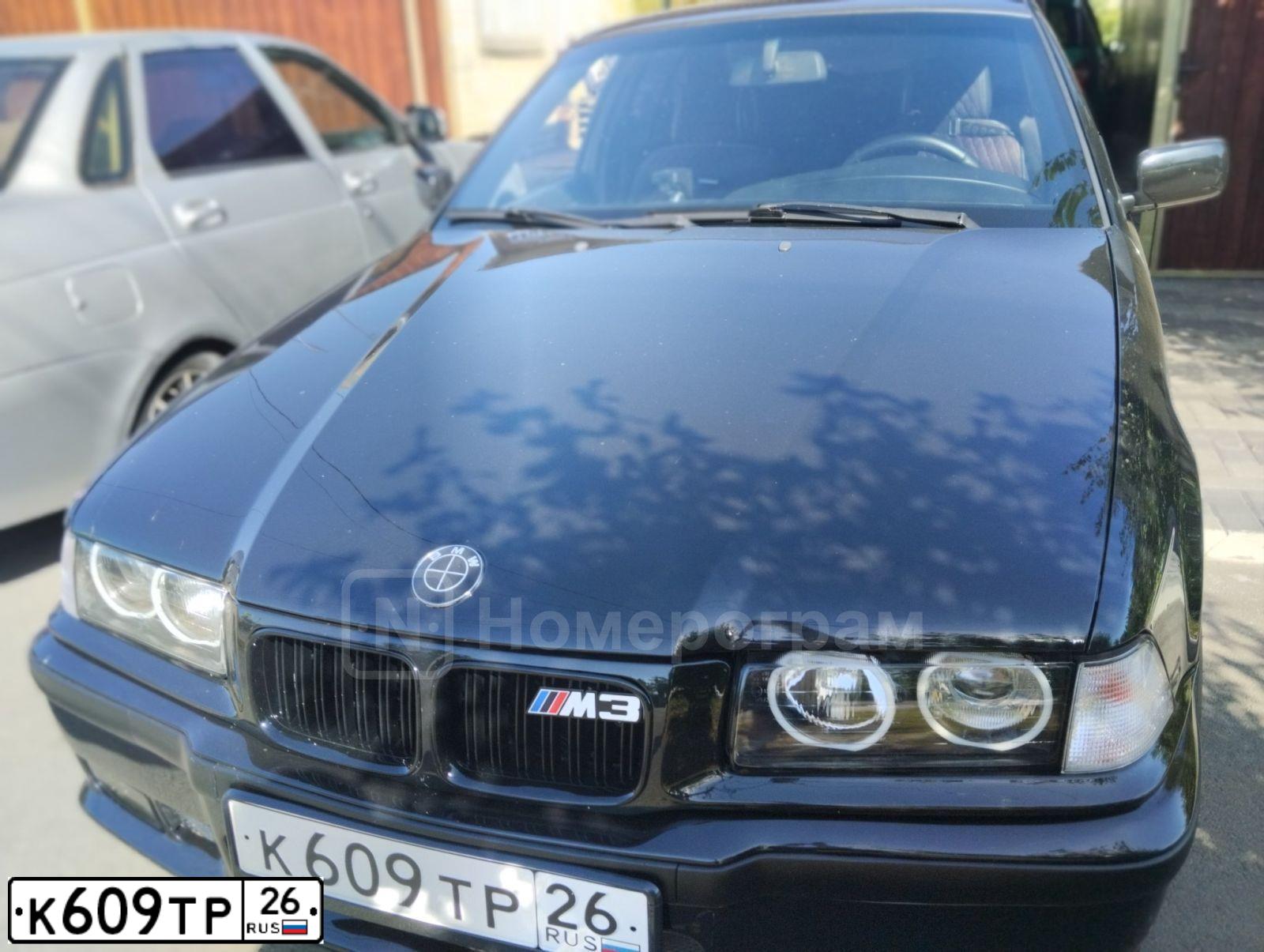 Фото автомобиля BMW 318I, 1996 — госномер Р211МХ07