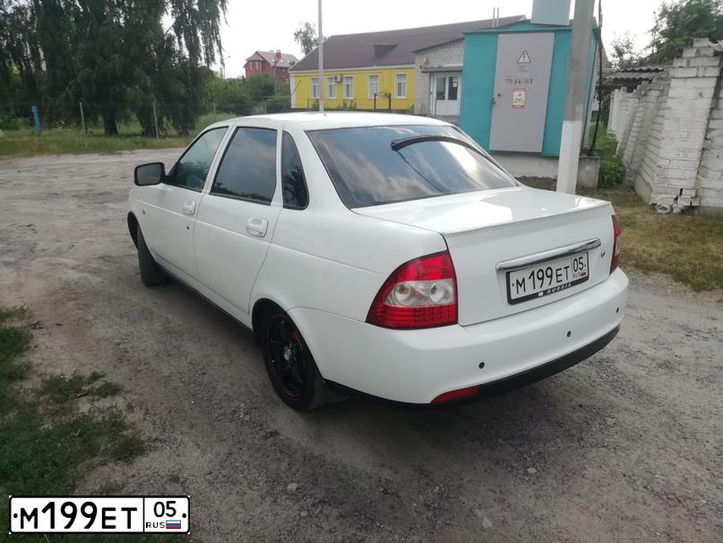Фото автомобиля LADA PRIORA, 2011 — госномер О982ВР32. Цвет: Белый