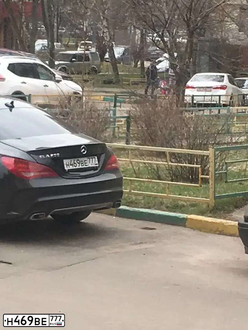 Фото автомобиля MERCEDES CLA-KLASSE, 2013 — госномер С858РМ124. Цвет: ЧЕРНЫЙ