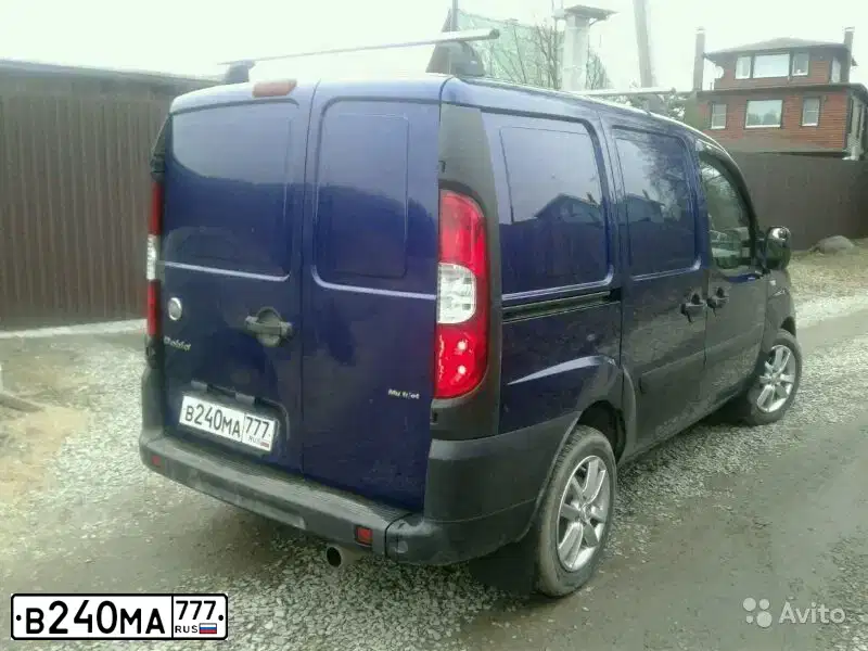 Фото автомобиля FIAT DOBLO, 2008 — госномер Р126АР761. Цвет: СИНИЙ ТЕМНЫЙ