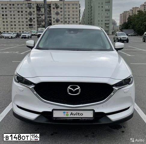 Фото автомобиля MAZDA CX-5, 2020 — госномер В148ОТ156. Цвет: Белый