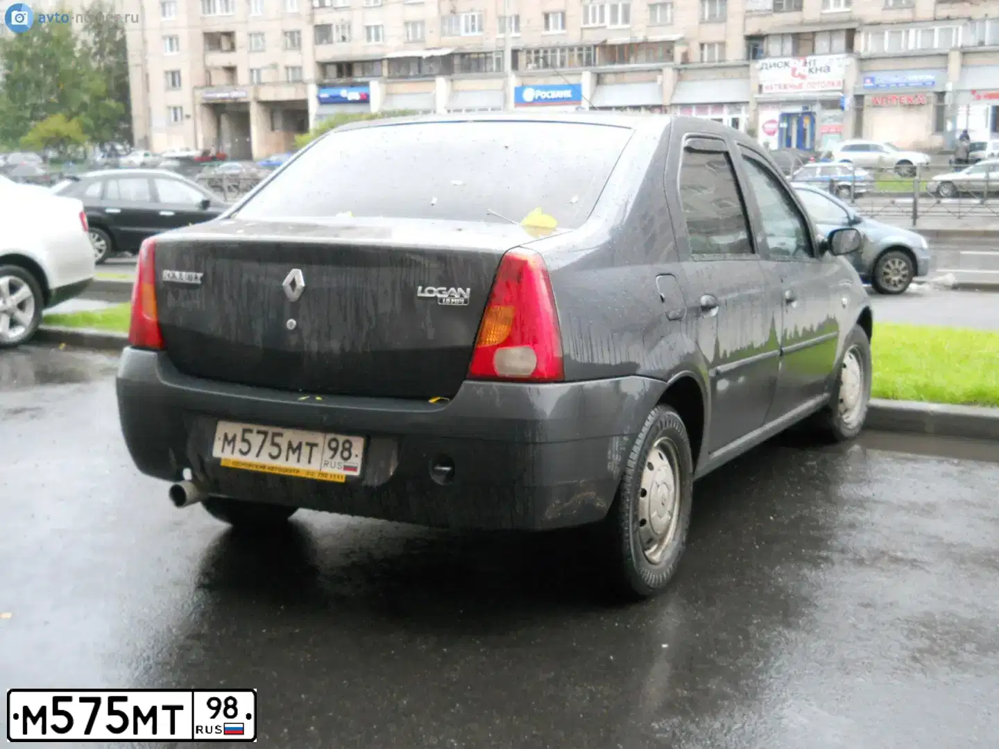 Фото автомобиля RENAULT LOGAN, 2006 — госномер О800ХМ178. Цвет: ТЕМНО-СЕРЫЙ