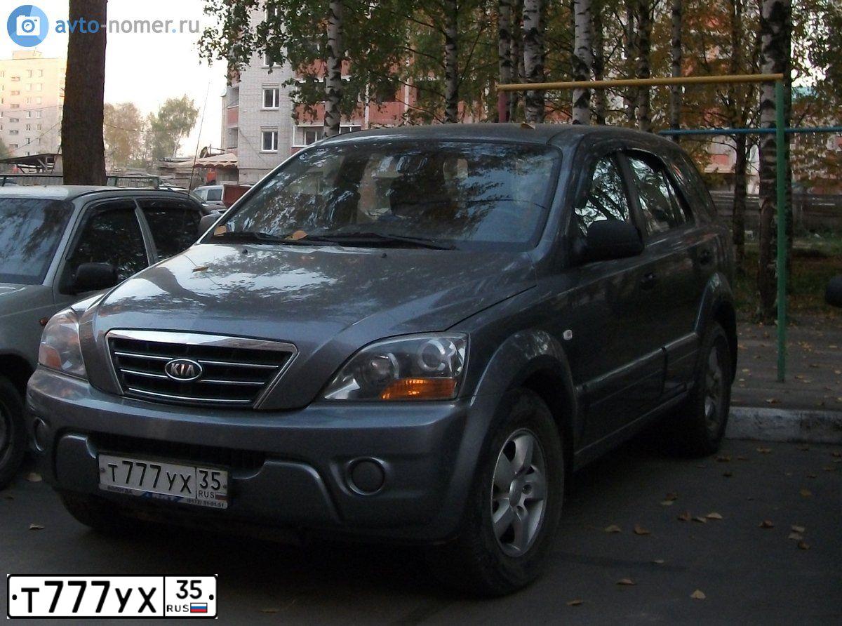 Фото автомобиля TOYOTA CAMRY, 2011 — госномер Т777УХ35. Цвет: СЕРЕБРИСТЫЙ МЕТАЛЛИК
