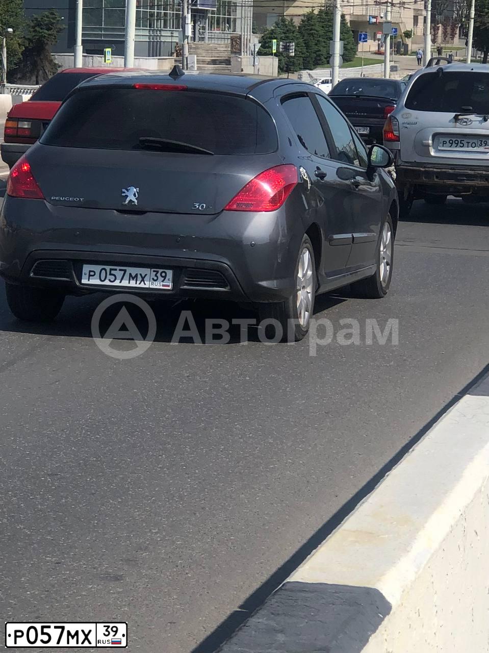Фото автомобиля PEUGEOT 308, 2008 — госномер Н535ТО150. Цвет: ТЕМНО-СЕРЫЙ