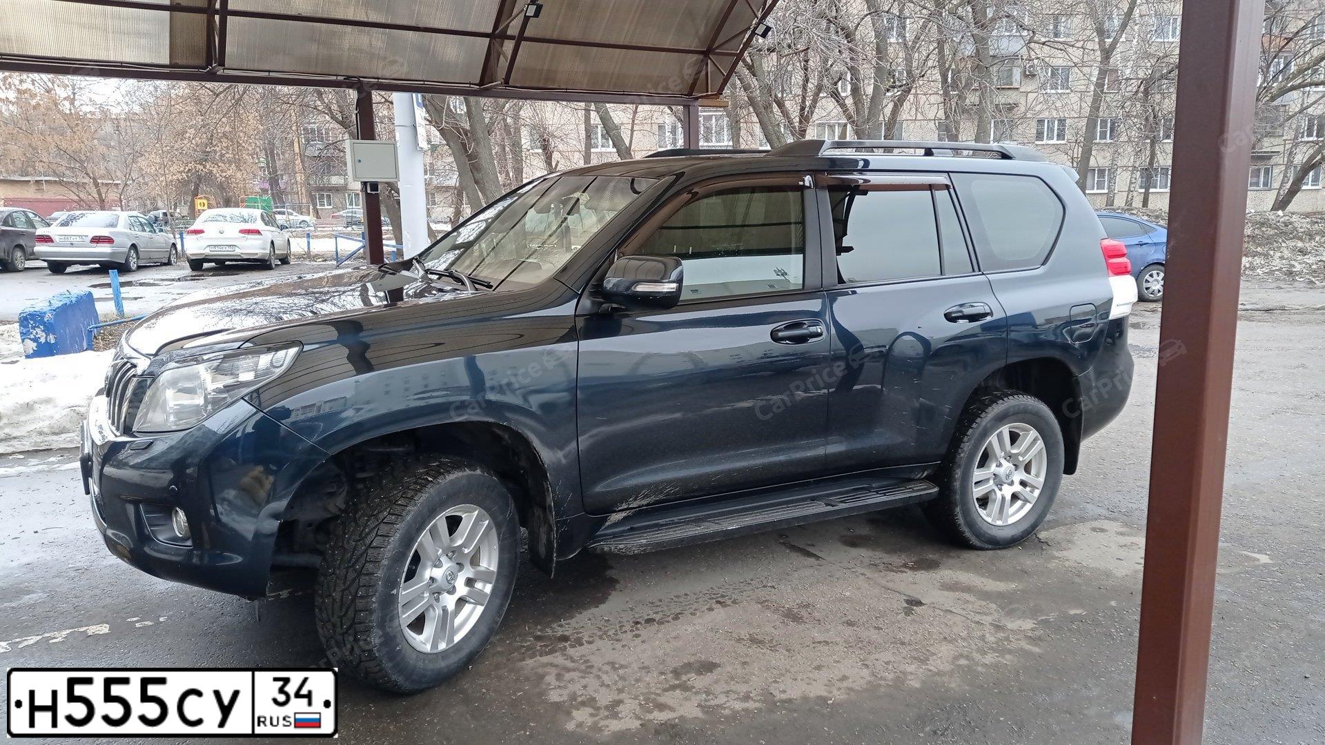 Фото автомобиля CHEVROLET NIVA, 2004 — госномер Н555СУ34. Цвет: СВЕТЛО-СЕРЕБРИСТЫЙ  МЕТАЛЛИК