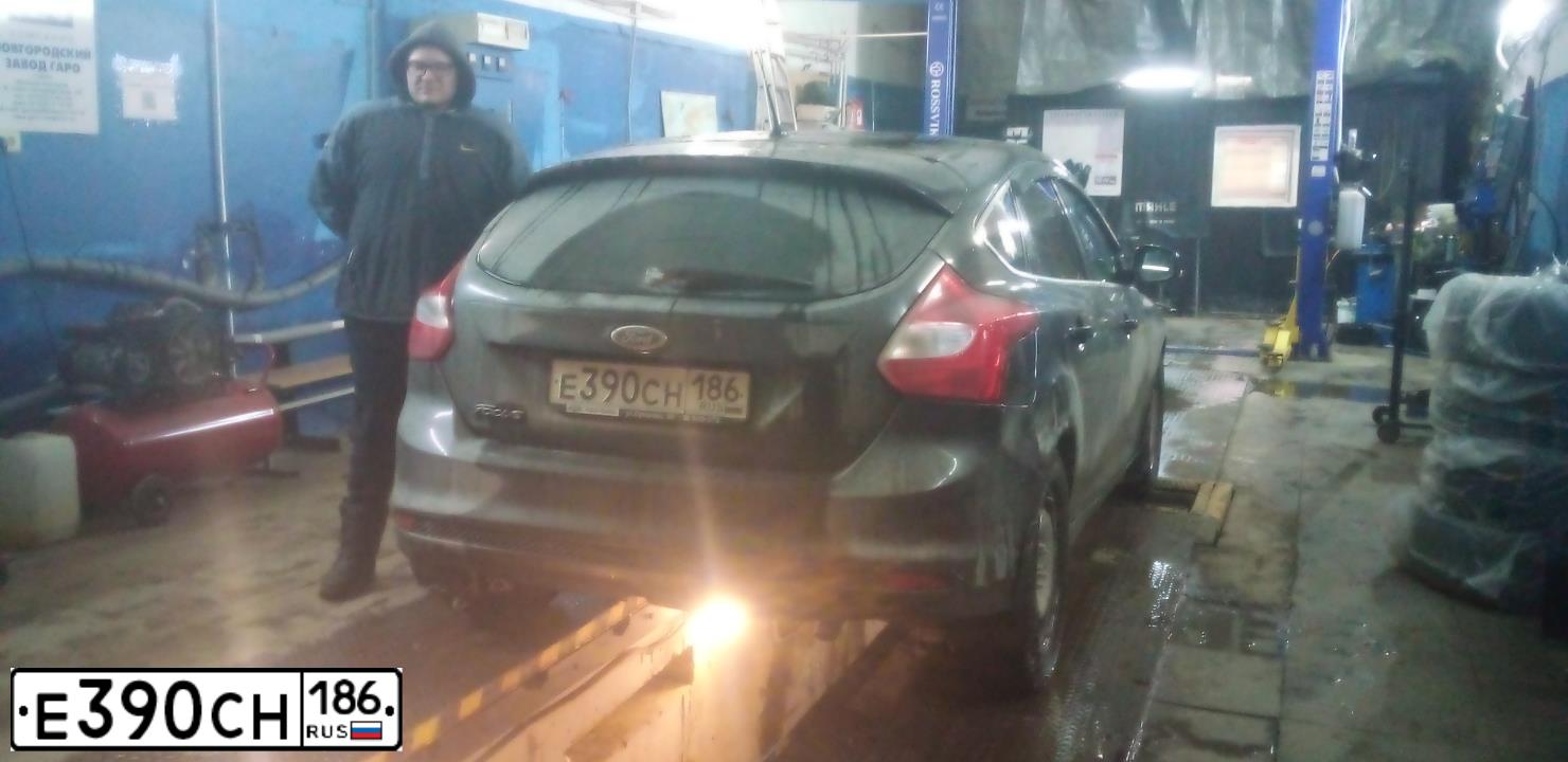 Фото автомобиля FORD FOCUS, 2011 — госномер Т357КН196. Цвет: ЧЕРНЫЙ