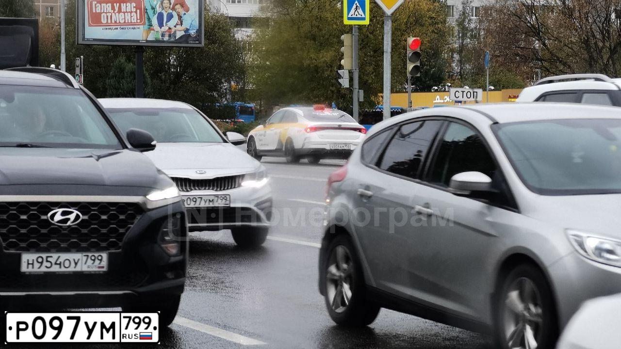 Фото автомобиля KIA MAGENTIS / OPTIMA, 2018 — госномер Р097УМ799. Цвет: Серебристый