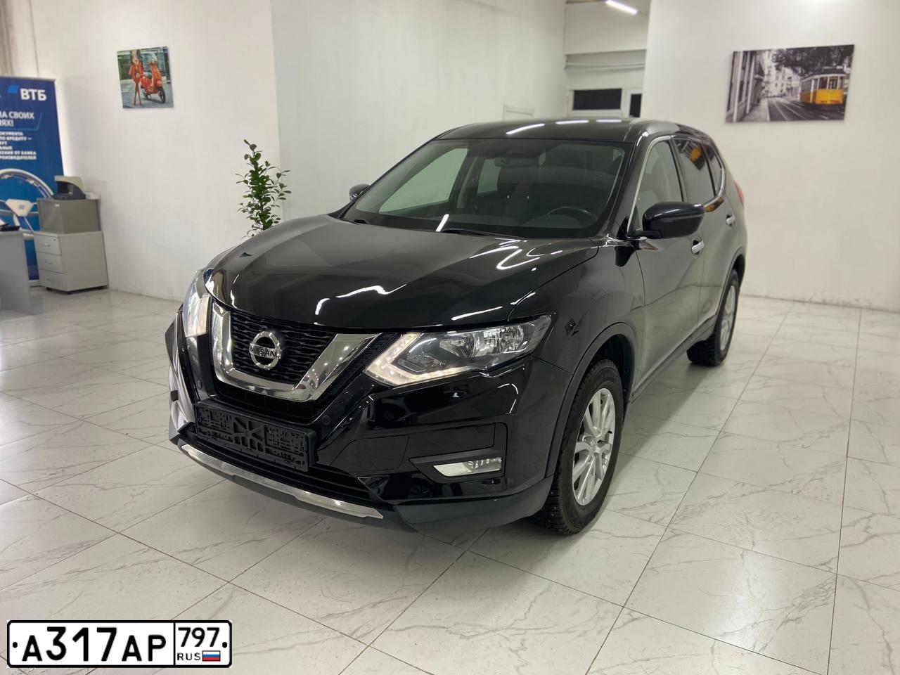 Фото автомобиля NISSAN X-TRAIL, 2019 — госномер Р577УА40. Цвет: ЧЕРНЫЙ